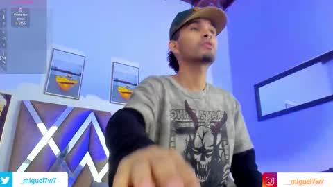 Snapshot of _miguel7w7 chatting on 11-17-25, 02:34 miguel tomorrow from 200 pm Colombia to 1000 pm online show from 11-17-25, 02:34