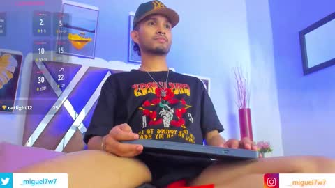 Snapshot of _miguel7w7 chatting on 11-21-25, 06:39 miguel tomorrow from 200 pm Colombia to 1000 pm online show from 11-21-25, 06:39