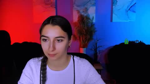 Snapshot of _mila_fire chatting on 12-15-25, 09:57 your Mila online show from 12-15-25, 09:57