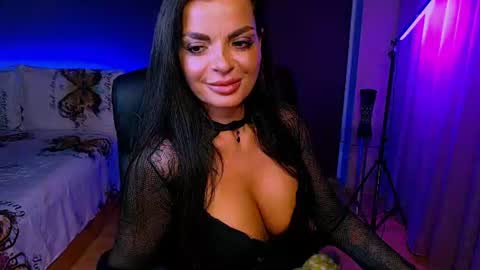 Snapshot of _milani_ chatting on 07-28-26, 08:52 Milani online show from 07-28-26, 08:52