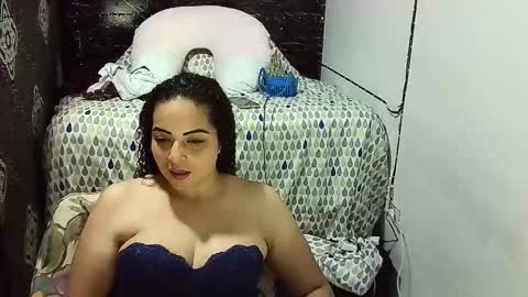 _milf_naughty online show from 10-11-25, 05:17