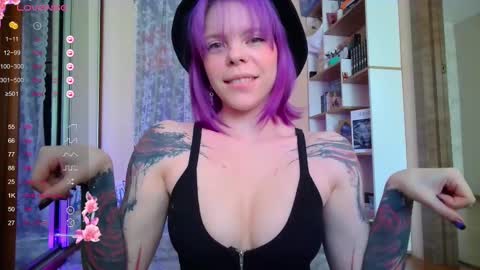 Snapshot of _milky__way__ chatting on 03-09-25, 10:30 Kate online show from 03-09-25, 10:30