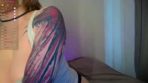 Snapshot of _milky__way__ chatting on 07-16-26, 10:32 Kate online show from 07-16-26, 10:32