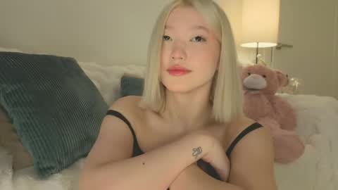 Kim online show from 03-04-26, 05:02