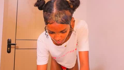 Mimi online show from 04-10-26, 02:06