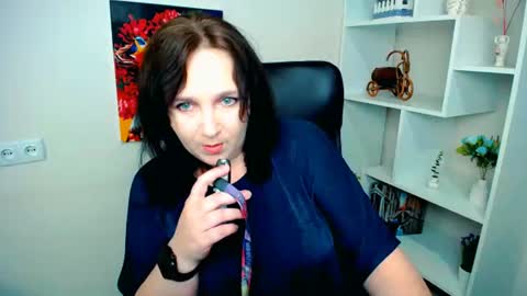 Snapshot of _miranda_sun chatting on 06-18-26, 09:36 Miranda online show from 06-18-26, 09:36