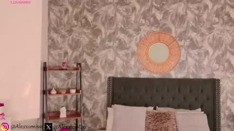 Snapshot of _miss_alexxxa chatting on 06-11-26, 02:53 _miss_alexxxa online show from 06-11-26, 02:53