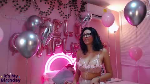 Hinata 3 online show from 11-29-25, 02:31