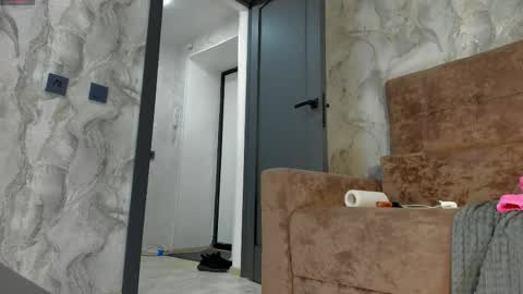 Snapshot of _miss_strawberry_ chatting on 03-19-26, 01:15 Sofia birthday october 29 online show from 03-19-26, 01:15