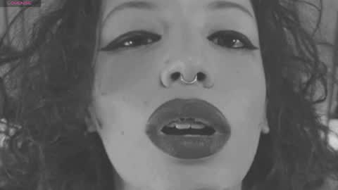 Snapshot of _missmariaa_ chatting on 05-27-26, 11:24 Mara Independent model online show from 05-27-26, 11:24