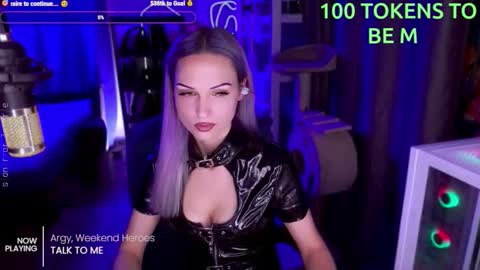 Snapshot of _mistress__ chatting on 11-28-25, 06:21 Mistress Milana online show from 11-28-25, 06:21