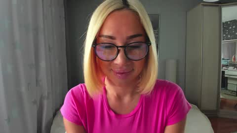 Snapshot of _mito_69 chatting on 11-04-25, 12:21 alienmito online show from 11-04-25, 12:21