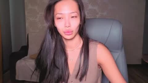 Snapshot of _miura_ chatting on 05-09-26, 05:23 MIURA online show from 05-09-26, 05:23