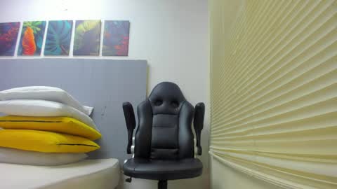 Snapshot of _molly_rosse_ chatting on 04-24-26, 12:07 _molly_rosse_ online show from 04-24-26, 12:07
