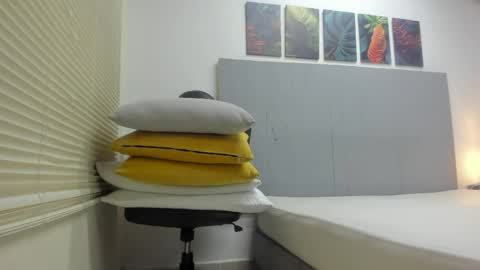 Snapshot of _molly_rosse_ chatting on 04-29-26, 12:31 _molly_rosse_ online show from 04-29-26, 12:31