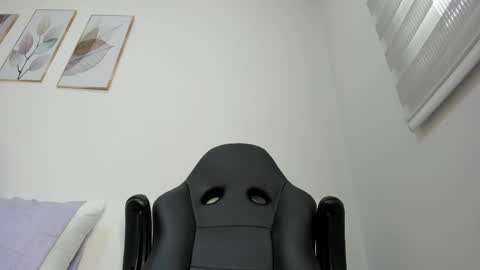 Snapshot of _molly_rosse_ chatting on 05-14-26, 11:50 _molly_rosse_ online show from 05-14-26, 11:50