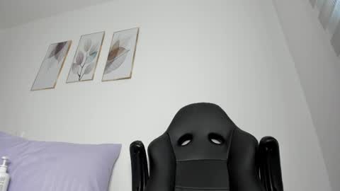 Snapshot of _molly_rosse_ chatting on 05-15-26, 11:50 _molly_rosse_ online show from 05-15-26, 11:50