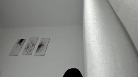 Snapshot of _molly_rosse_ chatting on 05-21-26, 12:01 _molly_rosse_ online show from 05-21-26, 12:01