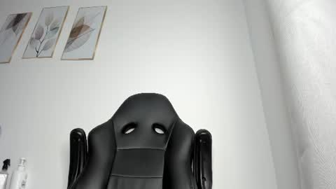 Snapshot of _molly_rosse_ chatting on 07-20-26, 12:07 _molly_rosse_ online show from 07-20-26, 12:07