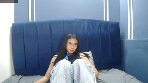 Molly online show from 02-04-25, 09:31