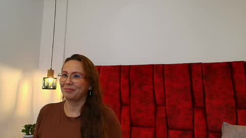 Snapshot of _monaliza_ chatting on 05-16-26, 12:15 _monaliza_ online show from 05-16-26, 12:15