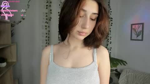Snapshot of _monnytoon_ chatting on 05-08-26, 05:07 Eva online show from 05-08-26, 05:07