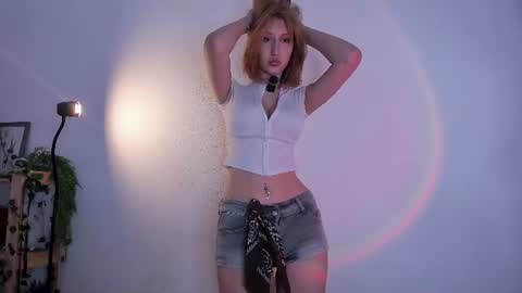 Snapshot of _monnytoon_ chatting on 07-06-26, 01:19 Eva online show from 07-06-26, 01:19