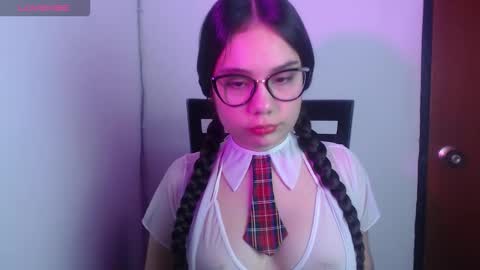 _moon_rosee online show from 03-25-26, 11:00
