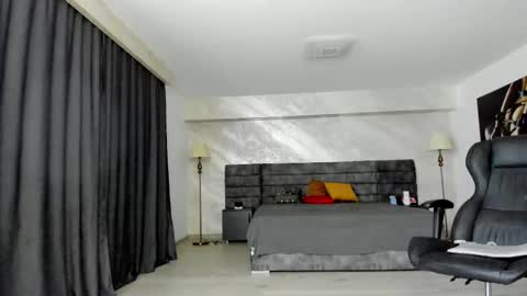 Snapshot of _myaa chatting on 02-20-25, 07:45 Maya online show from 02-20-25, 07:45