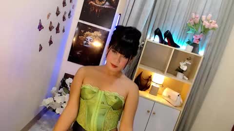 _mysticdoll_ online show from 10-13-25, 11:38