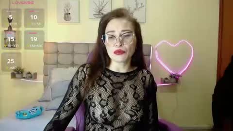 _naomi_s online show from 07-21-26, 01:46