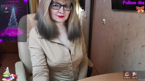 MagicWoman online show from 01-15-25, 06:43