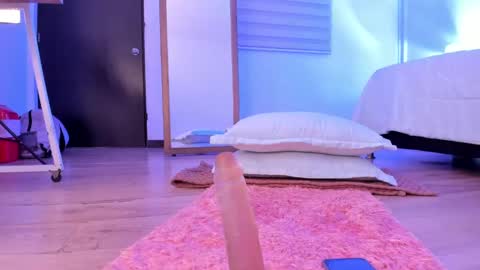 Natalie online show from 10-09-25, 03:15