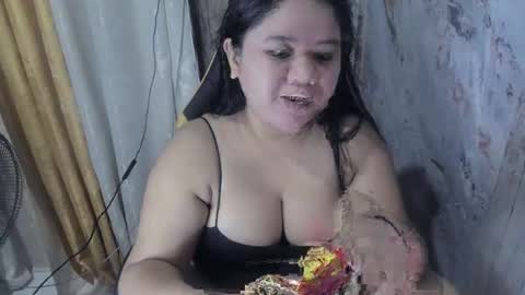 Snapshot of _natalieey chatting on 11-08-25, 03:01 nics online show from 11-08-25, 03:01