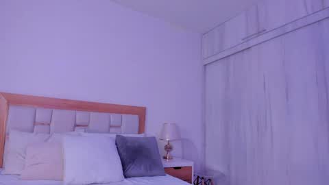 Snapshot of _natasha18_ chatting on 05-15-26, 11:39 Natasha online show from 05-15-26, 11:39