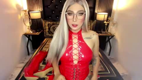 _natashacooper_ online show from 07-10-26, 09:01