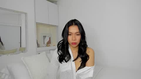independent model natha online show from 10-22-25, 03:40