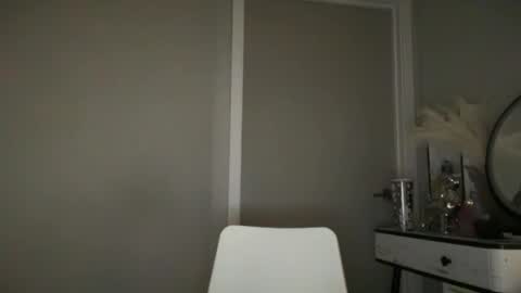 Snapshot of _natycutei19 chatting on 06-08-26, 01:28 naty19 online show from 06-08-26, 01:28