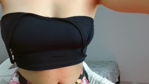 Snapshot of _nayade_ chatting on 02-22-25, 02:28 _nayade_ online show from 02-22-25, 02:28