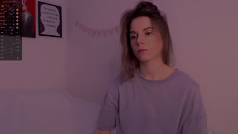 Snapshot of _ni_kiss chatting on 12-15-24, 11:31 Nika online show from 12-15-24, 11:31