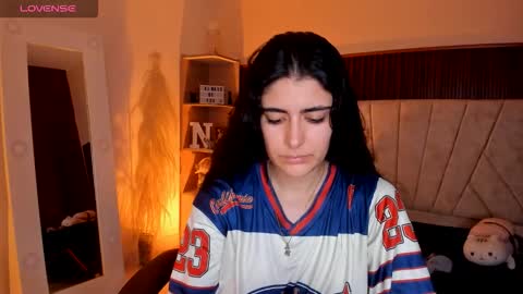 Niah  You can call me Ni or cutie haha online show from 02-08-26, 09:18