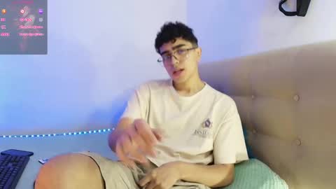 Nicolas online show from 12-14-25, 10:03