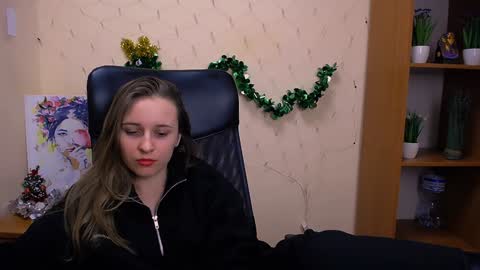 Nica online show from 12-28-24, 03:26