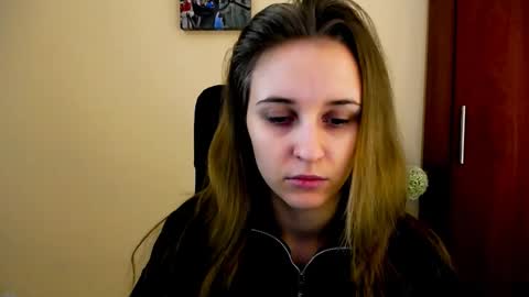 Nica online show from 01-06-25, 01:08