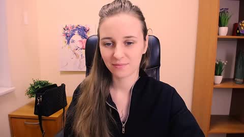 Nica online show from 01-18-25, 03:27