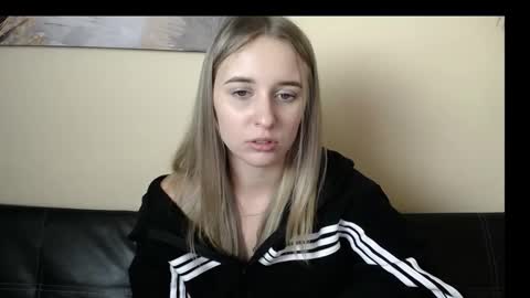 Nica online show from 11-14-25, 01:43