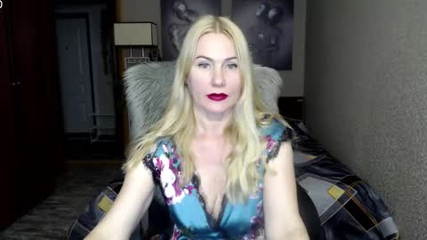 Donella    online show from 12-05-24, 07:28