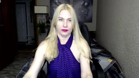 Donella    online show from 01-28-25, 08:26