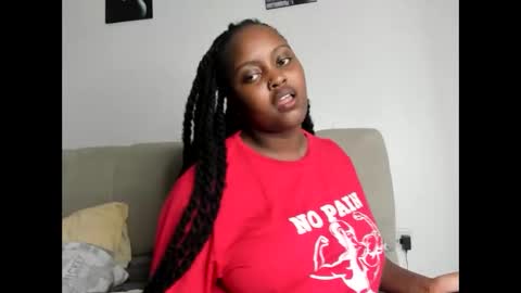 Snapshot of _nightnursee chatting on 02-04-26, 12:22 belle online show from 02-04-26, 12:22