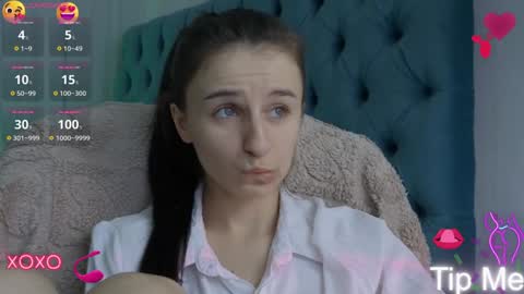 Snapshot of _nika_kik chatting on 01-20-25, 01:42 Nika online show from 01-20-25, 01:42